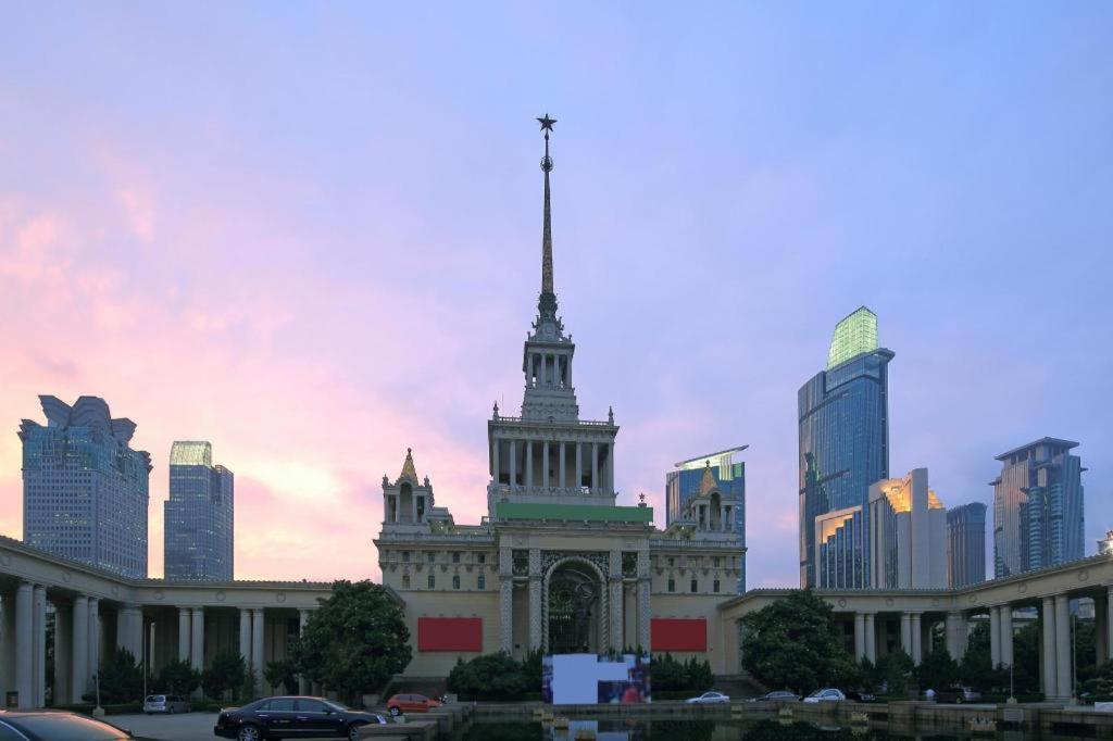 Ji People's Square Beijing West Road Hotel 3*